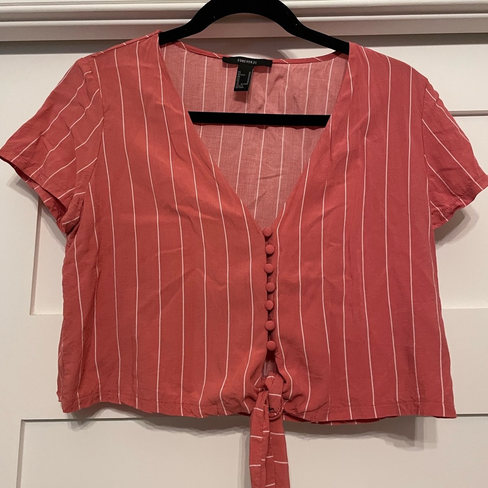 Forever 21 pink cropped button down